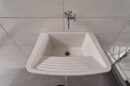 Casa para alugar com 30m², 1 quarto e sem vaga Casa para alugar com 30m², 1 quarto e sem vagaÁrea de Serviço