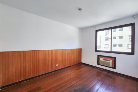 Apartamento à venda com 177m², 2 quartos e 2 vagas Apartamento à venda com 177m², 2 quartos e 2 vagasQuarto 1