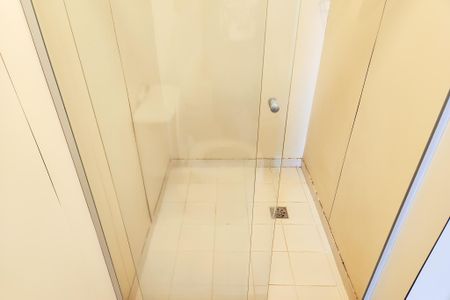 Apartamento à venda com 177m², 2 quartos e 2 vagas Apartamento à venda com 177m², 2 quartos e 2 vagasBanheiro Social 2
