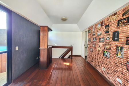 Apartamento à venda com 177m², 2 quartos e 2 vagas Apartamento à venda com 177m², 2 quartos e 2 vagasCobertura