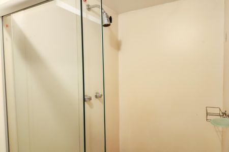 Apartamento à venda com 177m², 2 quartos e 2 vagas Apartamento à venda com 177m², 2 quartos e 2 vagasBanheiro Social 2