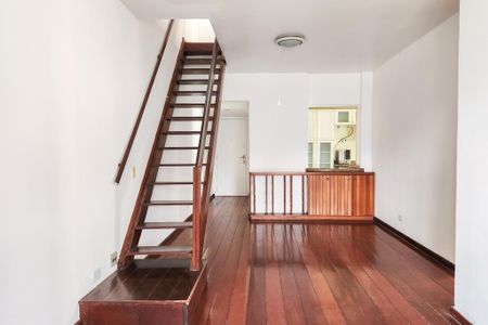 Apartamento à venda com 177m², 2 quartos e 2 vagas Apartamento à venda com 177m², 2 quartos e 2 vagasSala