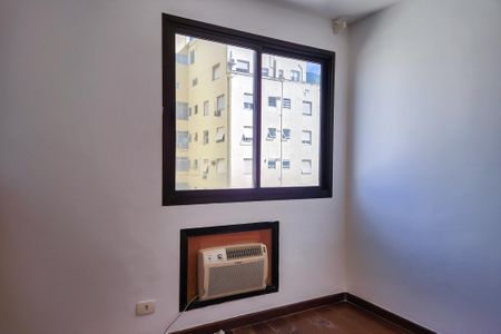 Apartamento à venda com 177m², 2 quartos e 2 vagas Apartamento à venda com 177m², 2 quartos e 2 vagasQuarto 1