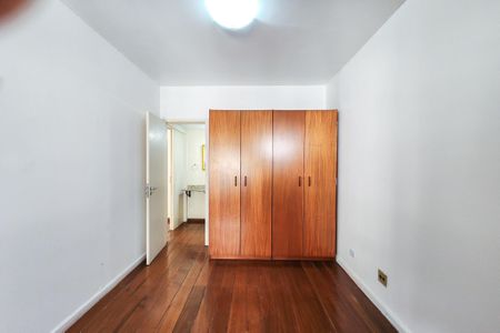Apartamento à venda com 177m², 2 quartos e 2 vagas Apartamento à venda com 177m², 2 quartos e 2 vagasQuarto 2