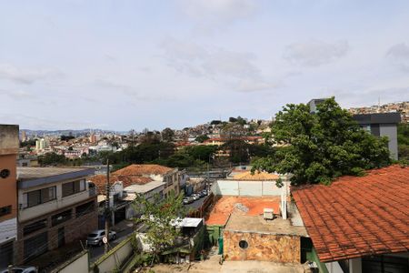 Apartamento à venda com 85m², 2 quartos e sem vagaVista