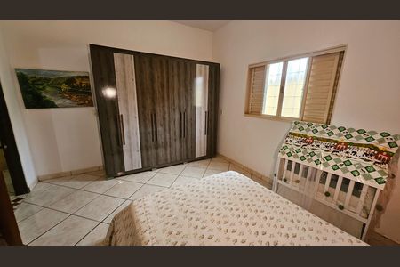 Casa à venda com 301m², 3 quartos e 4 vagas Casa à venda com 301m², 3 quartos e 4 vagasQuarto 1