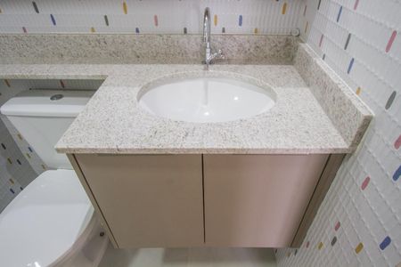 Apartamento para alugar com 28m², 1 quarto e sem vaga Apartamento para alugar com 28m², 1 quarto e sem vagaBanheiro Social