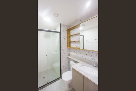 Banheiro Social de apartamento para alugar com 1 quarto, 28m² em Jardim das Acacias, São Paulo