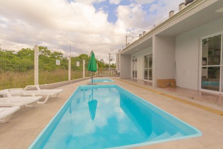 Apartamento à venda com 45m², 2 quartos e 1 vaga Apartamento à venda com 45m², 2 quartos e 1 vagaÁrea comum - Piscina