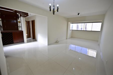 Apartamento para alugar com 3 quartos, 90m² em Setor Bueno, Goiânia