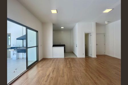 Sala de apartamento para alugar com 3 quartos, 121m² em Nova Campinas, Campinas