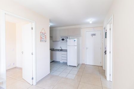 Sala de apartamento para alugar com 2 quartos, 38m² em Presidente Altino, Osasco