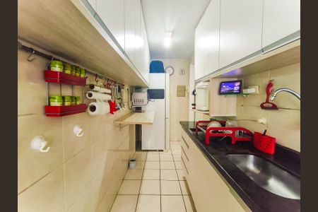 Apartamento à venda com 53m², 3 quartos e 1 vaga Apartamento à venda com 53m², 3 quartos e 1 vagaCozinha e Área de Serviço