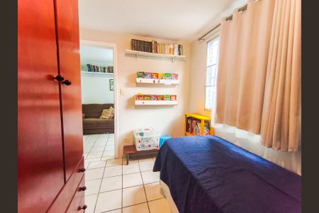 Quarto 1 de apartamento para alugar com 3 quartos, 53m² em Conjunto Residencial José Bonifácio, São Paulo