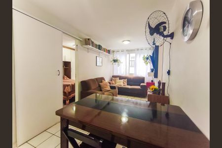 Apartamento à venda com 53m², 3 quartos e 1 vaga Apartamento à venda com 53m², 3 quartos e 1 vagaSala