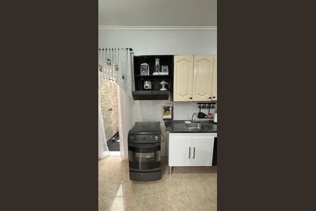 Cozinha de apartamento para alugar com 2 quartos, 50m² em Campestre, Santo André