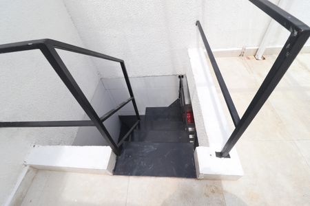 Apartamento para alugar com 100m², 2 quartos e 1 vagaEscada cobertura