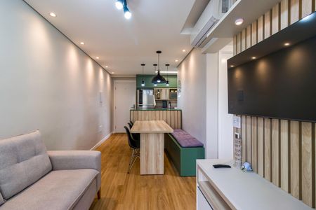 Sala de apartamento para alugar com 2 quartos, 46m² em Vila Suzana, São Paulo