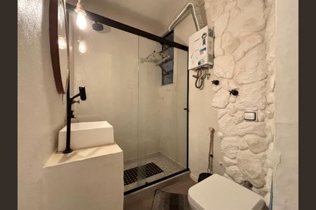 Apartamento à venda com 32m², 1 quarto e sem vaga Apartamento à venda com 32m², 1 quarto e sem vagaBanheiro social