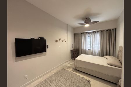 Sala de apartamento à venda com 1 quarto, 32m² em Copacabana, Rio de Janeiro