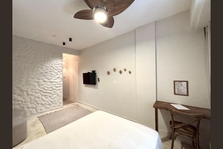 Sala de apartamento à venda com 1 quarto, 32m² em Copacabana, Rio de Janeiro