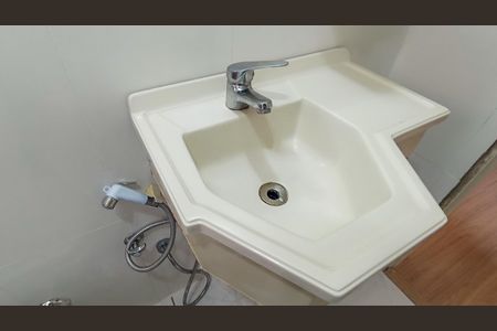 Apartamento para alugar com 99m², 2 quartos e sem vagaBanheiro