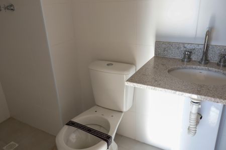 Apartamento à venda com 38m², 1 quarto e 1 vagaBanheiro da Suíte 1