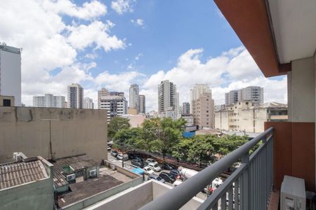Sala varanda vista de apartamento para alugar com 1 quarto, 32m² em Vila Mariana, São Paulo