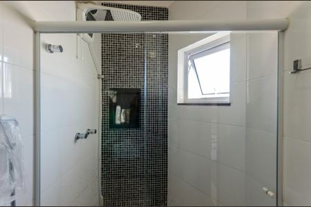 Casa à venda com 145m², 3 quartos e 3 vagasSuíte - Banheiro