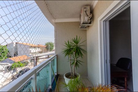 Casa à venda com 145m², 3 quartos e 3 vagasSuíte - Varanda