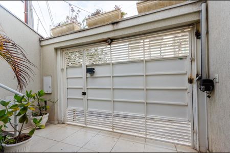 Casa à venda com 145m², 3 quartos e 3 vagasPortão