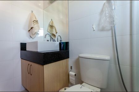 Casa à venda com 145m², 3 quartos e 3 vagasSuíte - Banheiro