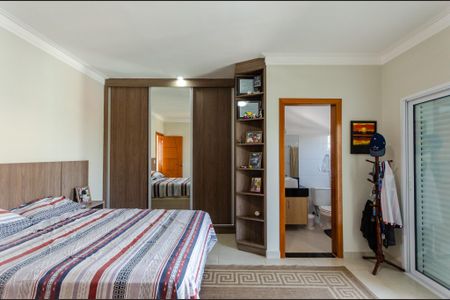 Casa à venda com 145m², 3 quartos e 3 vagasSuíte