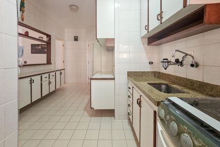 Apartamento para alugar com 110m², 3 quartos e 2 vagas Apartamento para alugar com 110m², 3 quartos e 2 vagasCozinha