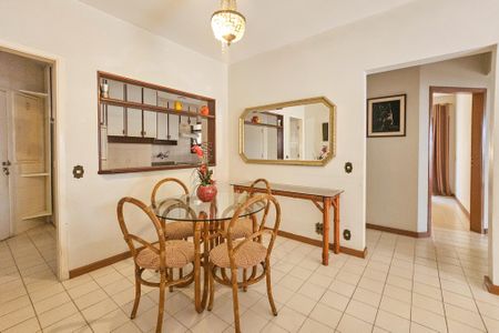 Apartamento para alugar com 110m², 3 quartos e 2 vagas Apartamento para alugar com 110m², 3 quartos e 2 vagasSala