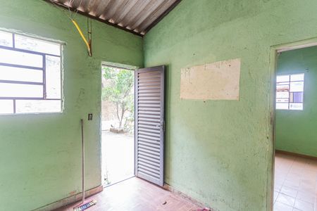 Casa à venda com 300m², 3 quartos e 2 vagasCozinha da Casa dos Fundos