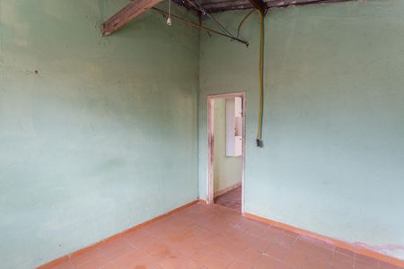 Casa à venda com 300m², 3 quartos e 2 vagasQuarto da Casa dos Fundos