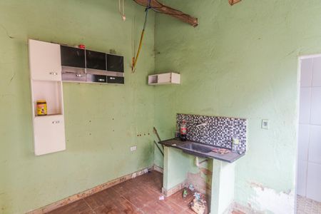 Casa à venda com 300m², 3 quartos e 2 vagasCozinha da Casa dos Fundos