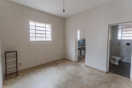 Casa à venda com 300m², 3 quartos e 2 vagasCopa