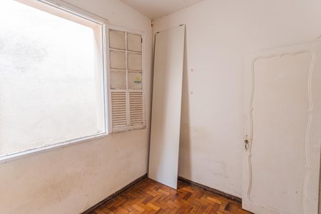 Casa à venda com 300m², 3 quartos e 2 vagasQuarto 2