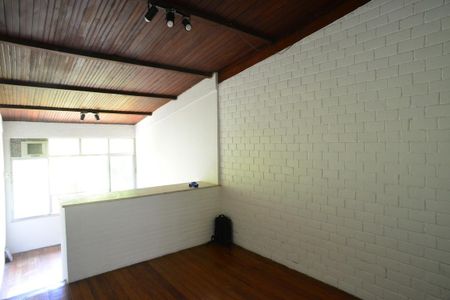 Sala/Quarto de apartamento para alugar com 1 quarto, 34m² em Barra da Tijuca, Rio de Janeiro