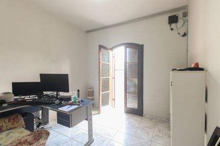 Casa à venda com 120m², 3 quartos e 2 vagasQuarto 3
