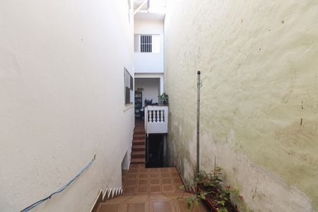 Casa à venda com 120m², 3 quartos e 2 vagasQuintal Lateral