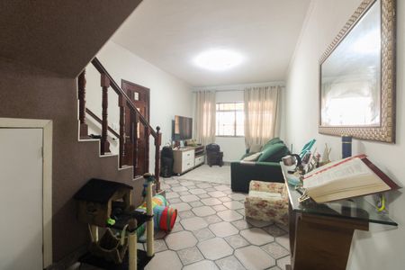 Casa à venda com 120m², 3 quartos e 2 vagasSala