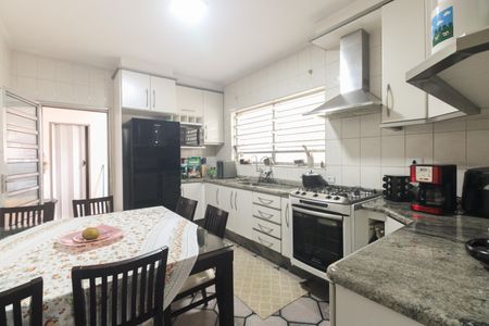 Casa à venda com 120m², 3 quartos e 2 vagasCozinha