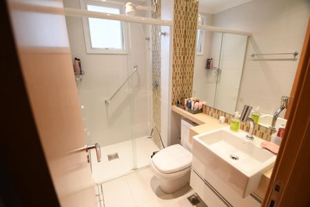 Apartamento à venda com 132m², 3 quartos e 2 vagasBanheiro - Suíte