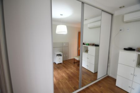 Apartamento à venda com 132m², 3 quartos e 2 vagasQuarto 1 - Suíte