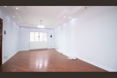 Casa à venda com 227m², 3 quartos e 5 vagas