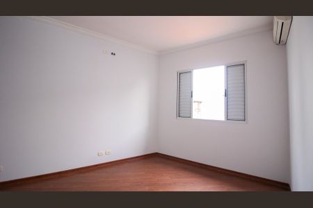 Casa à venda com 227m², 3 quartos e 5 vagas