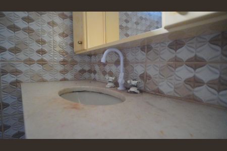 Casa à venda com 119m², 3 quartos e 1 vaga Casa à venda com 119m², 3 quartos e 1 vagaBanheiro 2 piso inferior